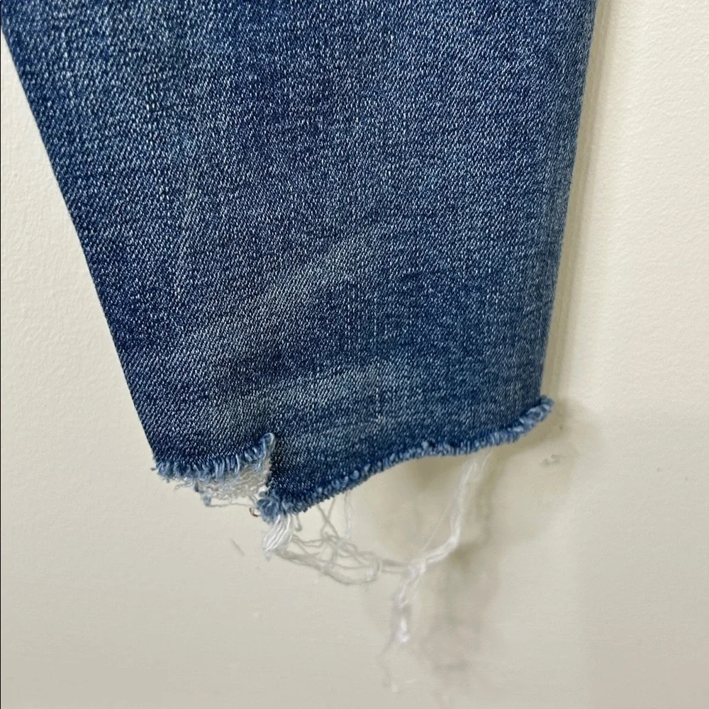AMERICAN EAGLE Curvy Super High Rise Jegging Distressed Raw Hem Size 8